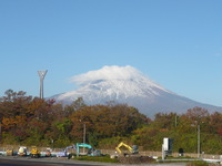 富士山と紅葉.JPGのサムネール画像